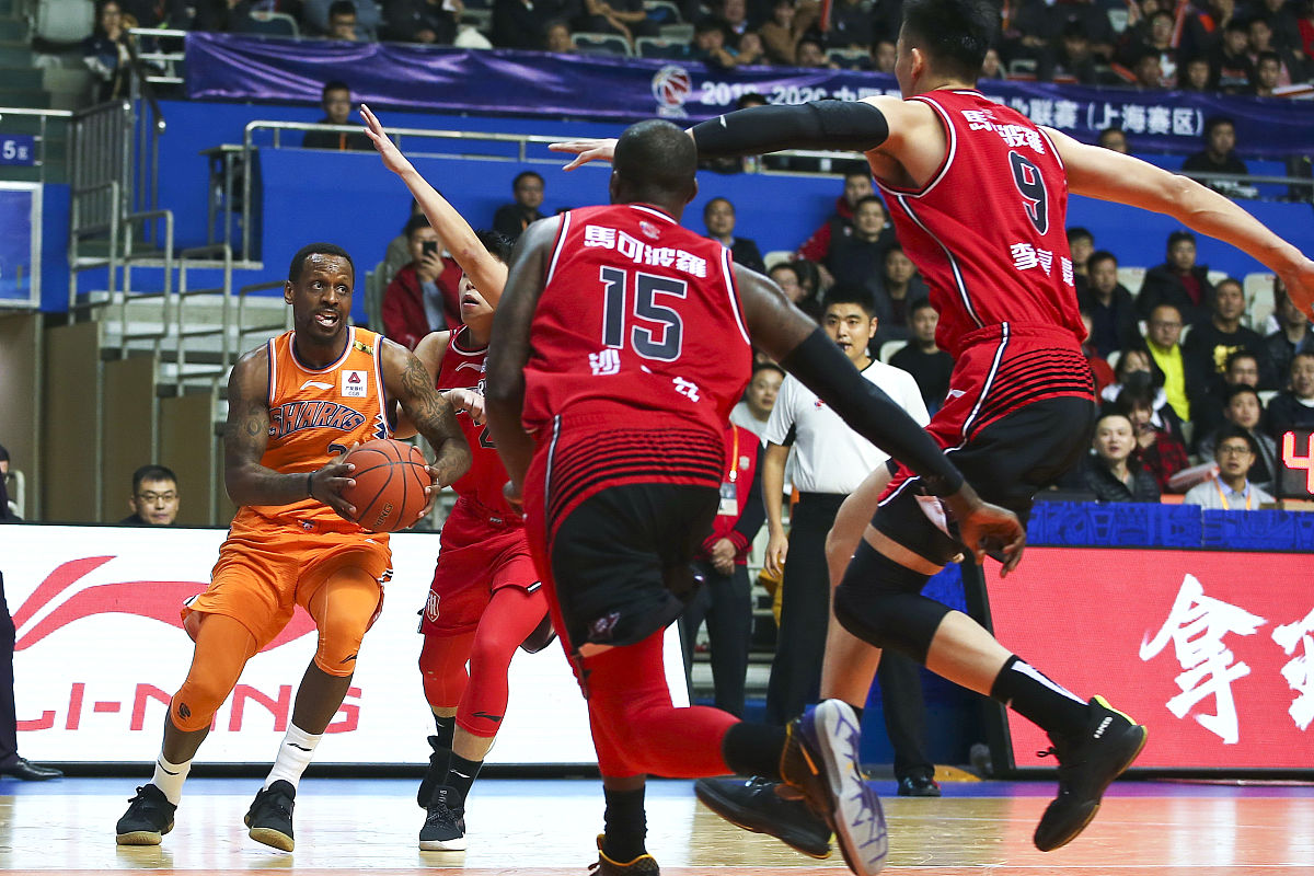 热火主场大胜猛龙，继续领跑东部的简单介绍