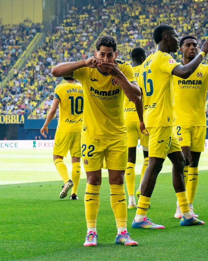 巴萨防线惨败,西甲劲旅面临保级压力 巴萨防线惨败,西甲劲旅面临保级压力