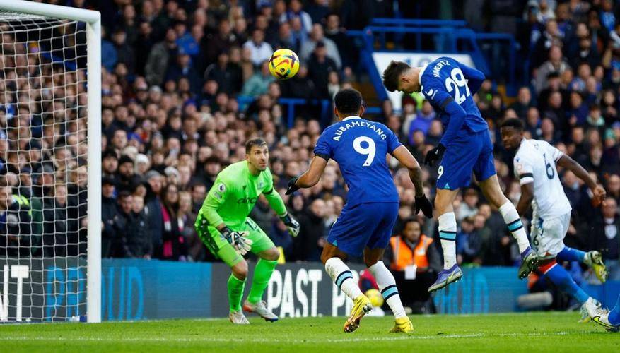 切尔西防守连续失误,急需改进战术 切尔西防守连续失误,急需改进战术