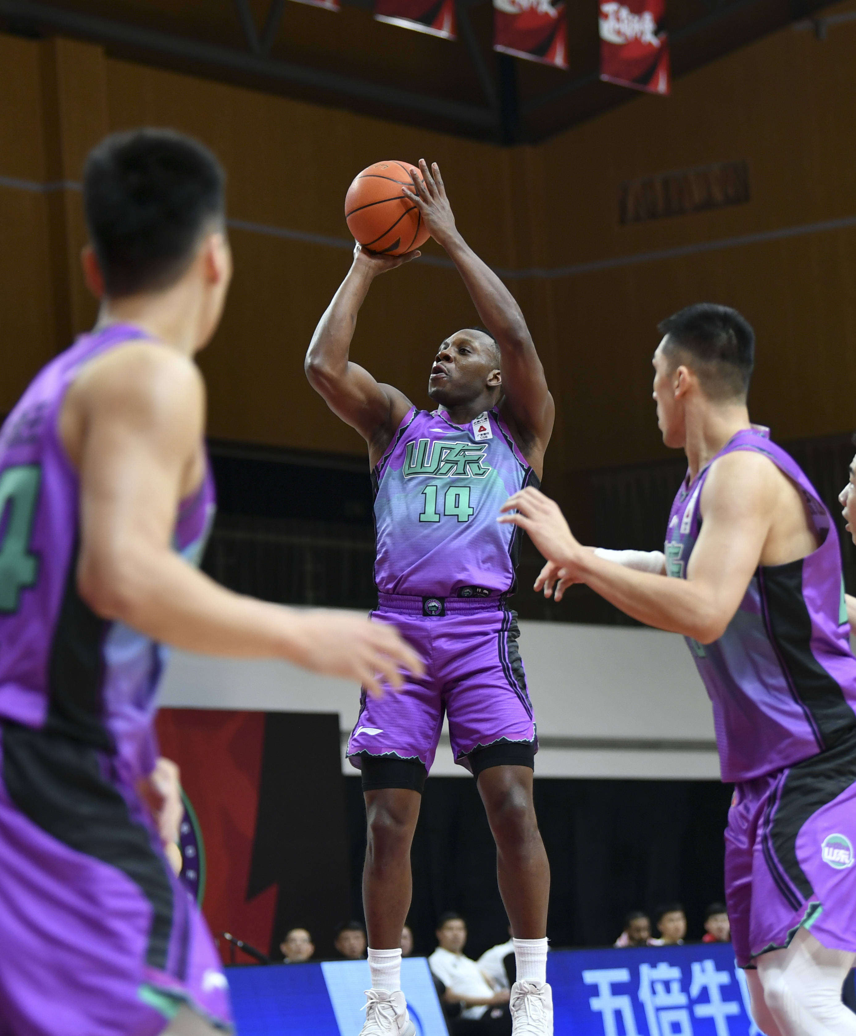 包含贵州男篮成功实现连胜,胜利势头愈发强劲带领球队迈进的词条 包含贵州男篮成功实现连胜,胜利势头愈发强劲带领球队迈进的词条